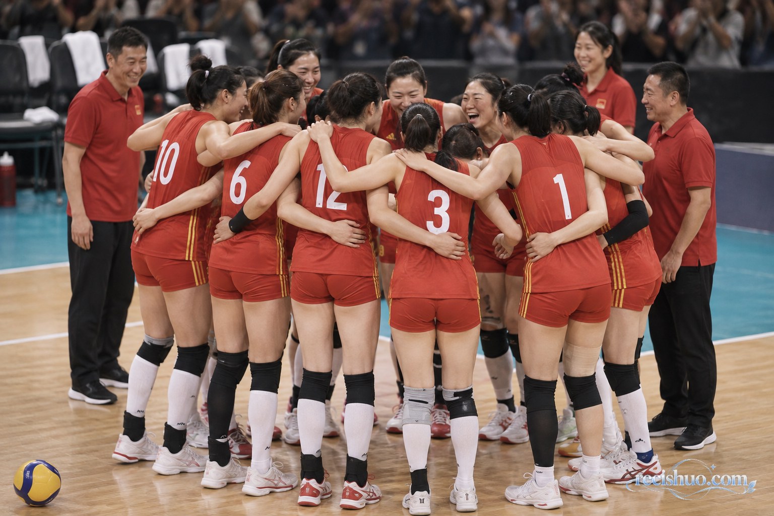 中国女排队员与教练在赛后围成一圈共同庆祝