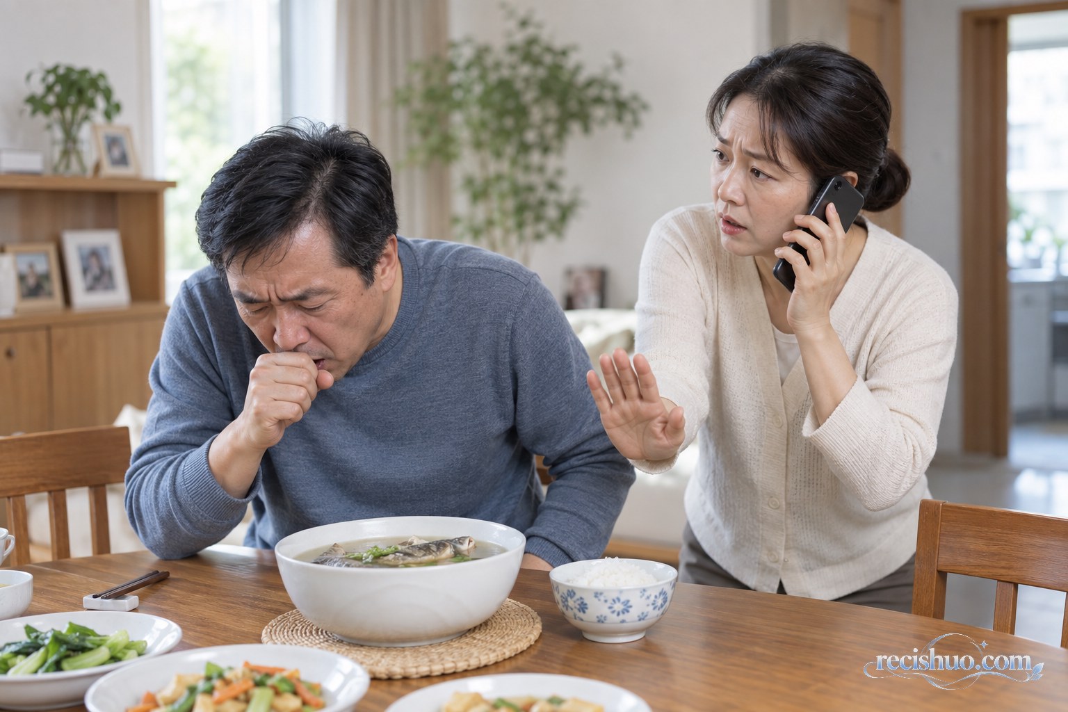 成年人喝鱼汤后咳嗽,家属停止喂食并拨打急救电话